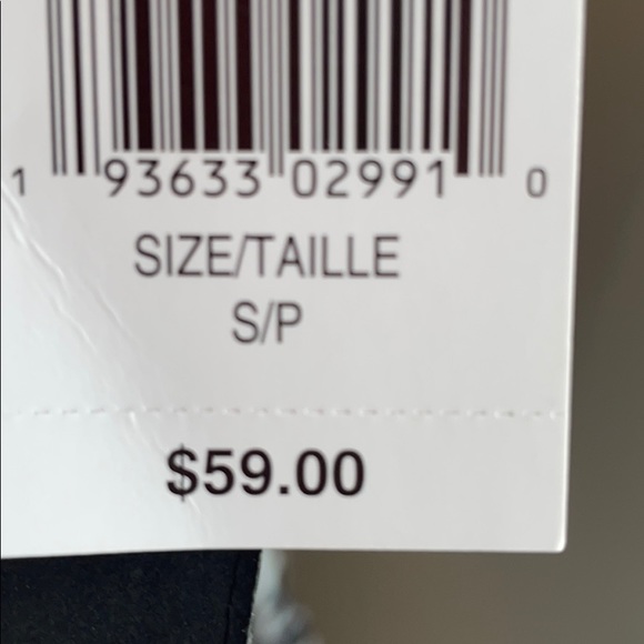 NWT. Long Sleeve Isaac Mizrahi Blouse. - Picture 3 of 3